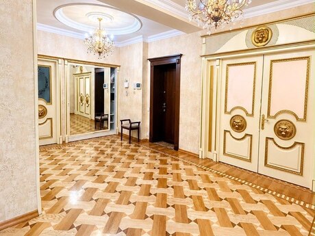 4-room apartment, 192 m², 28 May: 540 000 ₼ 5