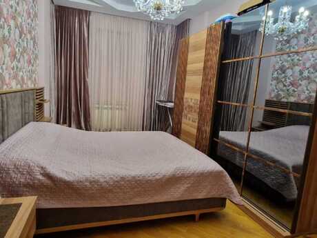 3-room apartment, 109 m², 8 Noyabr: 300 000 ₼ 4