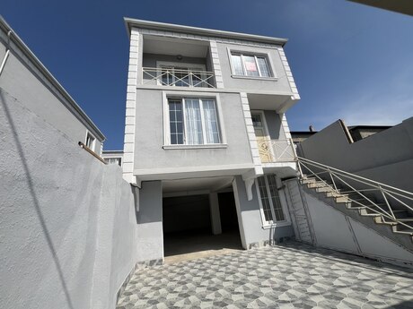 5 rooms · 190 m², Masazır