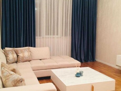 Elan №6498625 - Bakı, Yeni Günəşli q., 2 otaqlı, 61 m², 15/17 mərtəbə