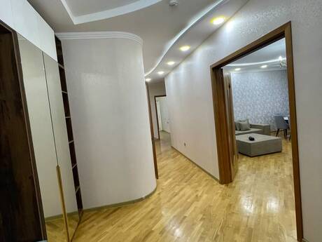 Аренда: 4-комнатная квартира, 210 м², 8 Noyabr: 1 450 ₼/мес 5