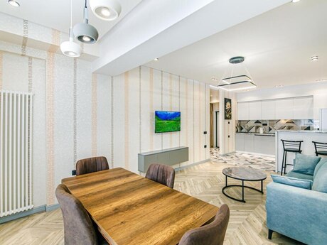 2-room apartment for rent, 70 m², Ağ şəhər: 1 400 ₼/mo 3