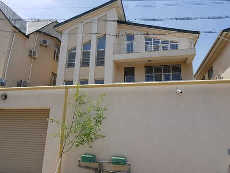 6 rooms · 350 m², Badamdar