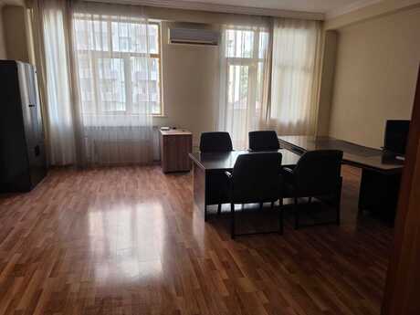 Объявление №6498818 - Баку, м. 28 мая, 5-комн., 180 м², 2/16 этаж