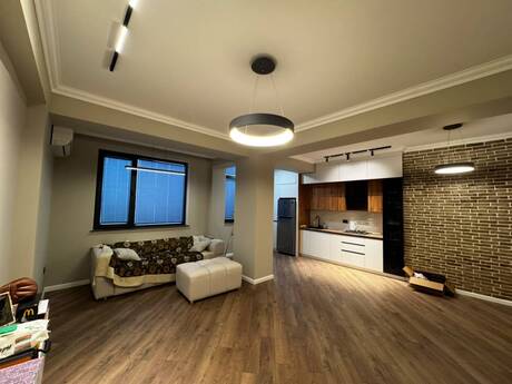Elan №6499009 - Bakı, Elmlər Akademiyası m., 2 otaqlı, 80 m², 9/17 mərtəbə