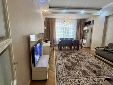 Badamdarda 3 otaqlı yeni tikili mənzil satılır, 123 m², 375 000 AZN, şəkil 2 / 12