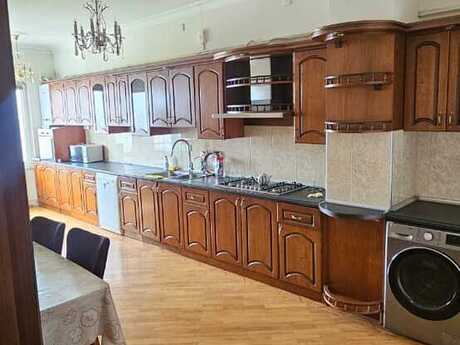 Аренда: 5-комнатная квартира, 190 м², Elmlər Akademiyası: 1 300 ₼/мес 3