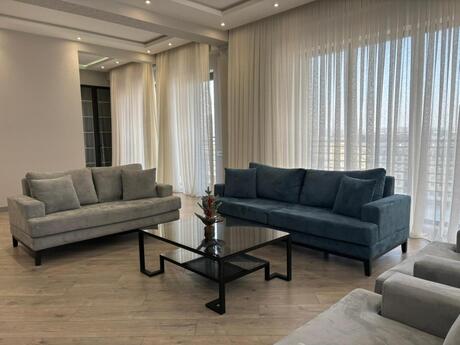 Аренда: 3-комнатная квартира, 157 м², Ağ şəhər: 2 500 ₼/мес 4