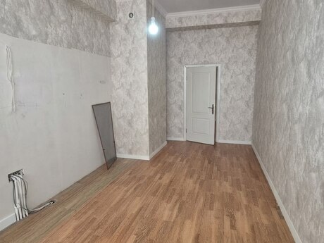 3 otaqlı mənzil, 137 m², 28 May: 375 000 ₼ 3