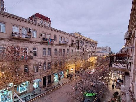 Объявление №6499253 - Баку, м. 28 мая, 3-комн., 67 м², 3/3 этаж