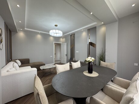 3-комнатная квартира, 113 м², Azadlıq Prospekti: 355 000 ₼ 2