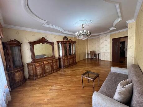 3-комнатная квартира, 150 м², Həzi Aslanov: 400 000 ₼ 3