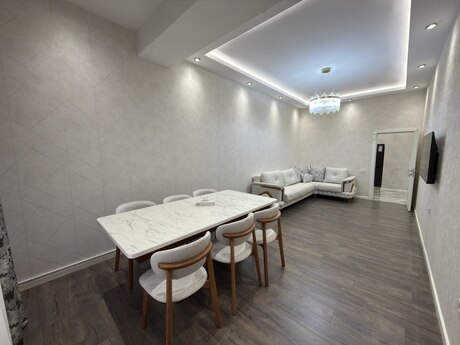 2-room apartment for rent, 75 m², 28 May: 1 300 ₼/mo 2