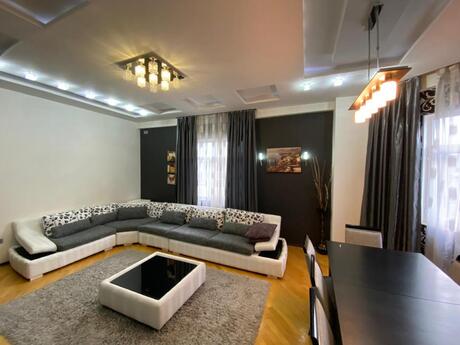 Elan №6499380 - Bakı, İnşaatçılar m., 3 otaqlı, 140 m², 10/17 mərtəbə