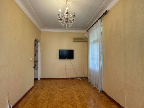 Elan №6499402 - Bakı, Bakıxanov q., 2 otaqlı, 60 m², 3/5 mərtəbə