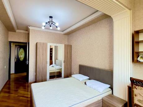 3-комнатная квартира, 80 м², 8 Noyabr: 235 000 ₼ 4