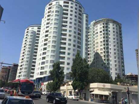 5 otaq · 220 m² · 10/18 mərtəbə, 28 May