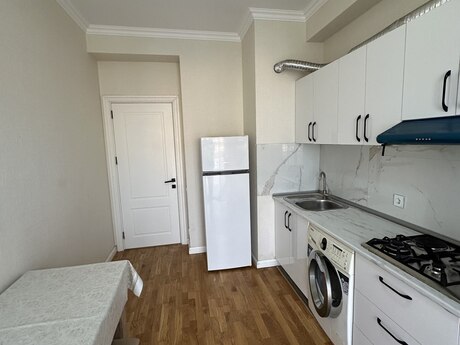 Аренда: 3-комнатная квартира, 100 м², Memar Əcəmi: 850 ₼/мес 4