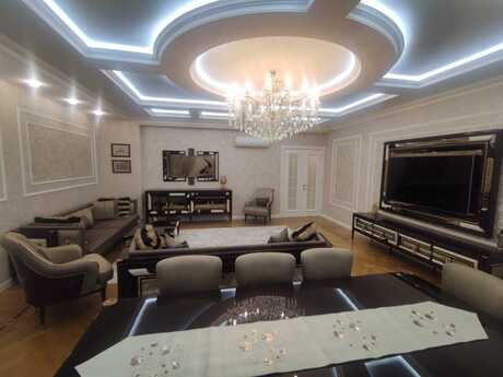 4 otaqlı mənzil, 186 m², Nizami: 720 000 ₼ 2