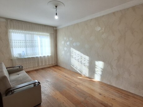 Azadlıq Prospektidə 2 otaqlı köhnə tikili mənzil satılır, 50 m², 126 000 AZN, şəkil 2 / 12