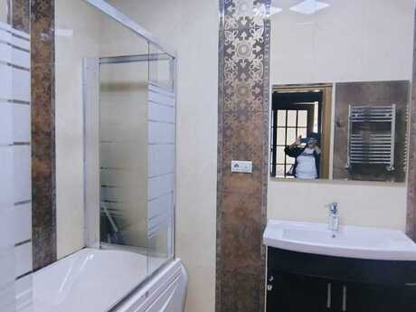 4-room apartment for rent, 210 m², 28 May: 250 ₼/mo 3