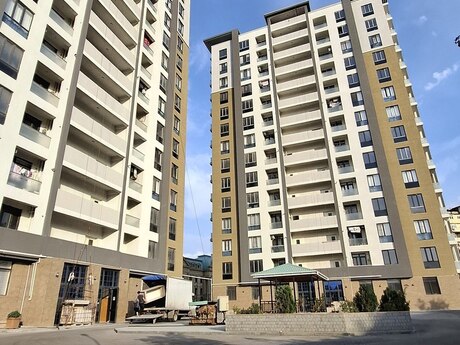 3-комнатная квартира, 90 м², Azadlıq Prospekti: 240 000 ₼ 4