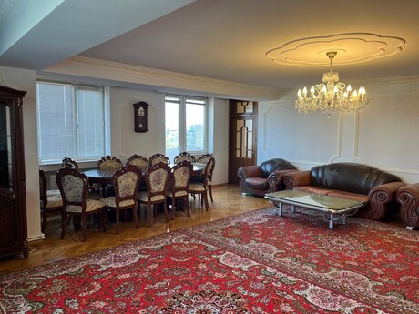 Elan №6499754 - Bakı, Yasamal r., 5 otaqlı, 176 m², 6/18 mərtəbə