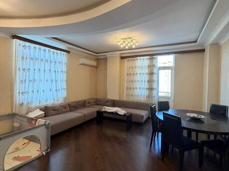 4 otaqlı mənzil, 136 m², Nizami: 450 000 ₼ 3