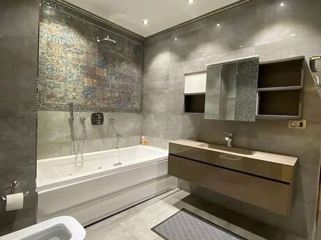 4-room apartment for rent, 210 m², 28 May: 1 500 ₼/mo 5