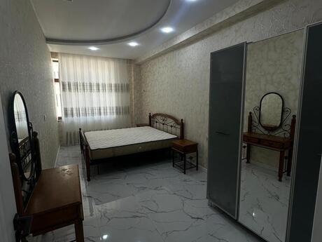 Kirayə 4 otaqlı mənzil, 245 m², 28 May: 2 200 ₼/ay 2