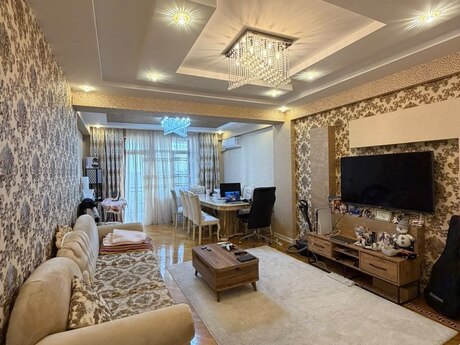 Объявление №6499895 - Баку, м. Ази Асланов, 3-комн., 130 м², 13/15 этаж