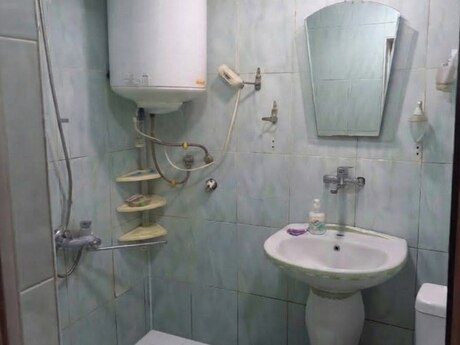 3-room apartment for rent, 75 m², Nəriman Nərimanov: 650 ₼/mo 5