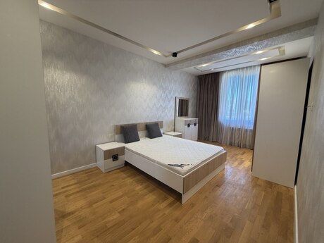 3 otaqlı mənzil, 128 m², Memar Əcəmi: 330 000 ₼ 2