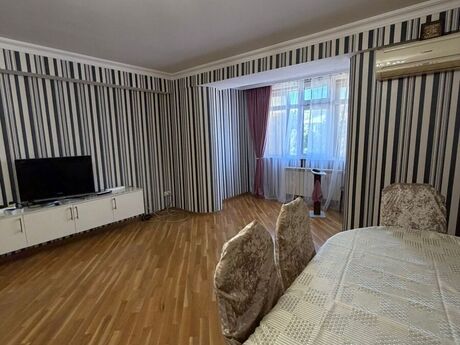 5-комнатная квартира, 200 м², Nərimanov: 540 000 ₼ 3