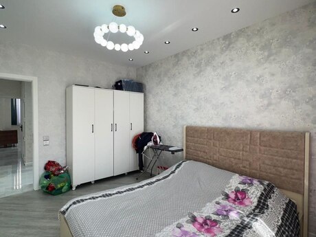 Продаётся 3-комнатная квартира в старом фонде, Həzi Aslanov, 80 м², 228 000 AZN, фото 2 / 11