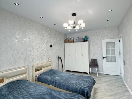 Продаётся 3-комнатная квартира в старом фонде, Həzi Aslanov, 80 м², 228 000 AZN, фото 3 / 11