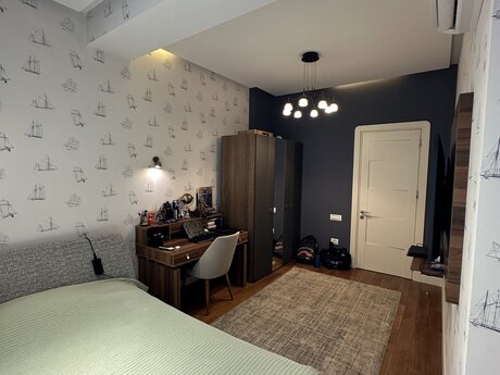4-комнатная квартира, 159 м², Elmlər Akademiyası: 669 000 ₼ 4