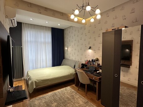 4-комнатная квартира, 159 м², Elmlər Akademiyası: 669 000 ₼ 3