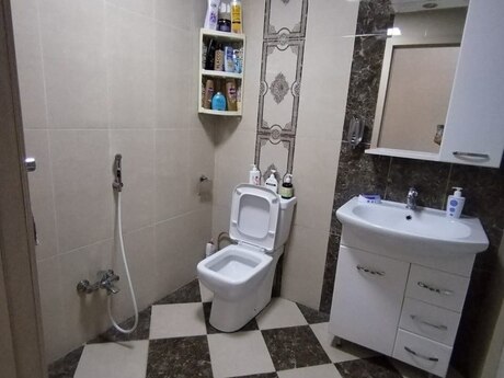 3 otaqlı mənzil, 80 m², 9-cu mikrorayon: 175 000 ₼ 3