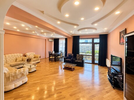 Elan №6500244 - Bakı, 28 May m., 3 otaqlı, 140 m², 12/16 mərtəbə