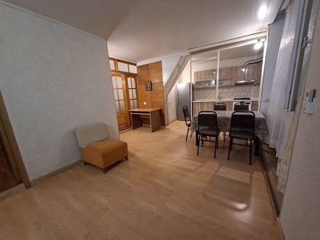 3 rooms · 60 m² · floor 2/5, 28 May