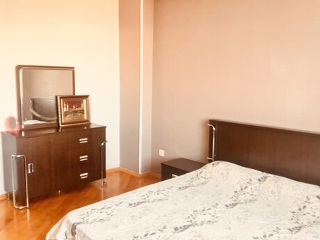 3-room apartment for rent, 110 m², Həzi Aslanov: 750 ₼/mo 5