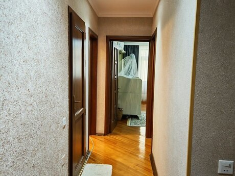2-room apartment, 90 m², Bakıxanov: 165 000 ₼ 2