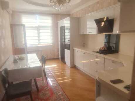 Аренда: 3-комнатная квартира, 160 м², Gənclik: 1 500 ₼/мес 2