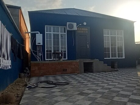 3-комнатный дом, 81 м², Zabrat: 91 000 ₼ 2
