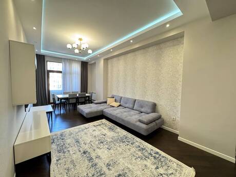 Аренда: 2-комнатная квартира, 100 м², Nizami: 2 000 ₼/мес 3