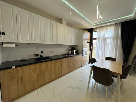 Kirayə 3 otaqlı mənzil, 126 m², Nizami: 2 200 ₼/ay 5
