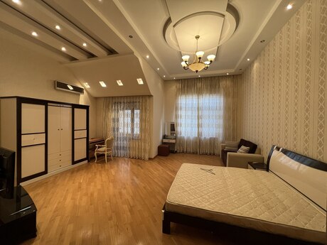 4-room apartment for rent, 202 m², Nəsimi: 1 950 ₼/mo 3