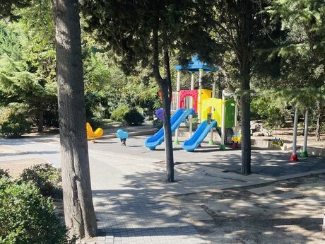 5 Azadlıq Prospekti