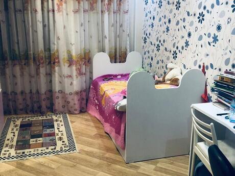 3-room apartment for rent, 80 m², İnşaatçılar: 749 ₼/mo 5